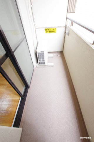 ハイツオークラ天神橋　仲介手数料無料のバルコニー