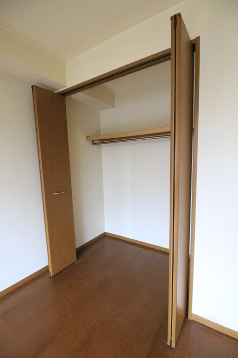 ルミエール南花畑の収納|たっぷりとした収納スペースです