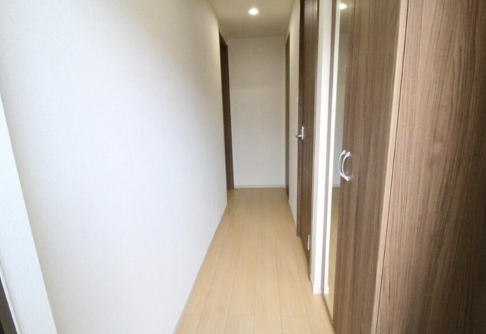エルグランドパティオ参番館の玄関|ゆったりとした玄関です