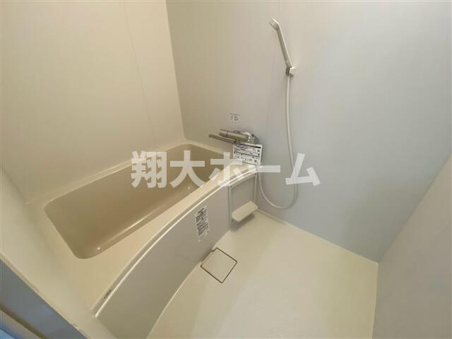 白岩ビルの浴室
