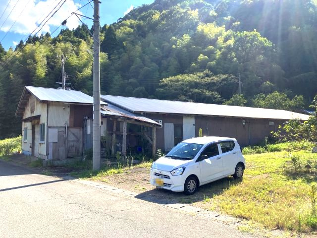 城崎町上山　倉庫の外観