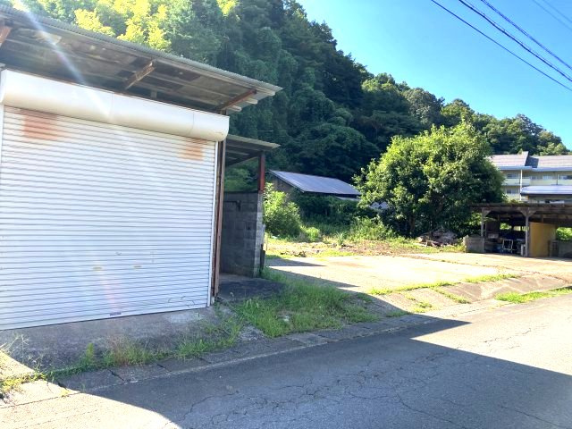 城崎町上山　倉庫の外観