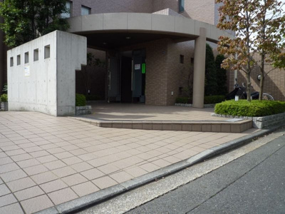 【エントランス】 | ラフィーネ　港北