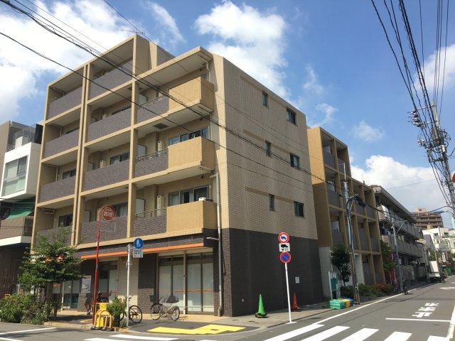ヴィラージュ藍染の外観