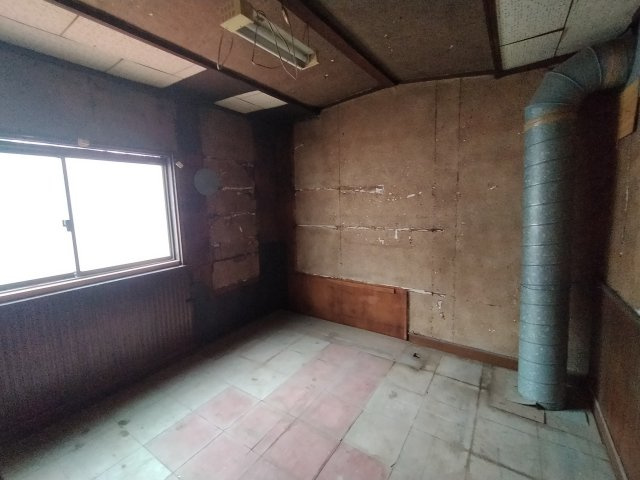 豊中市庄内東町１丁目の店舗事務所