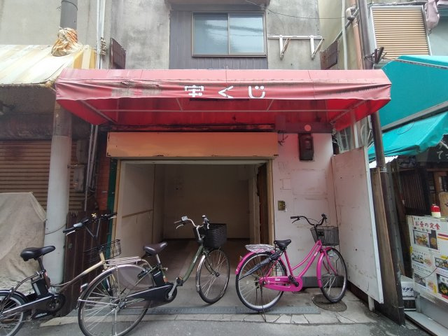 豊中市庄内東町１丁目の店舗事務所の外観