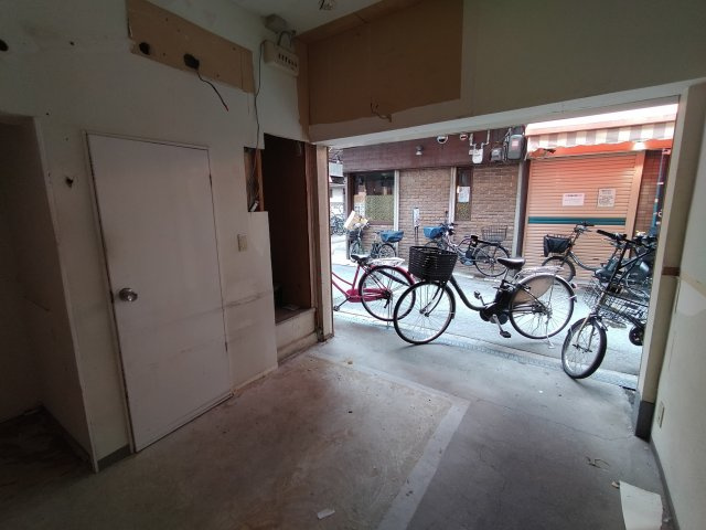 豊中市庄内東町１丁目の店舗事務所