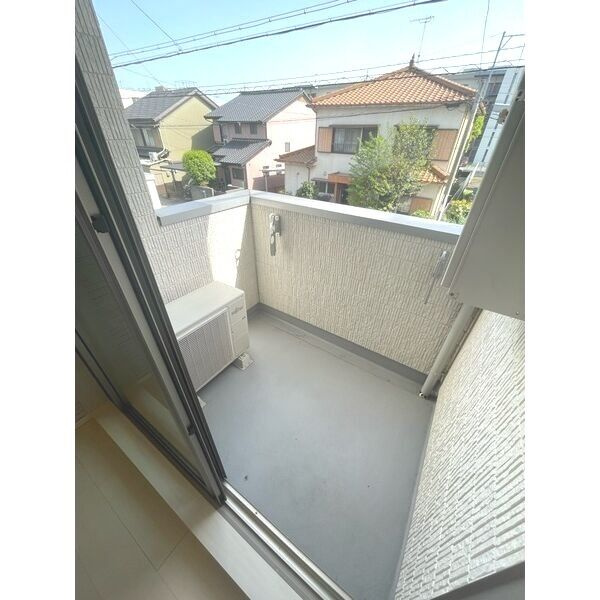 ルナソル　名古屋市賃貸　仲介手数料無料のバルコニー