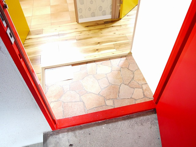 ラビタジャッロ柳町の玄関