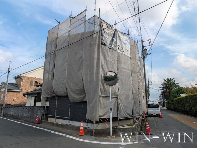 Paw House 柱の外観