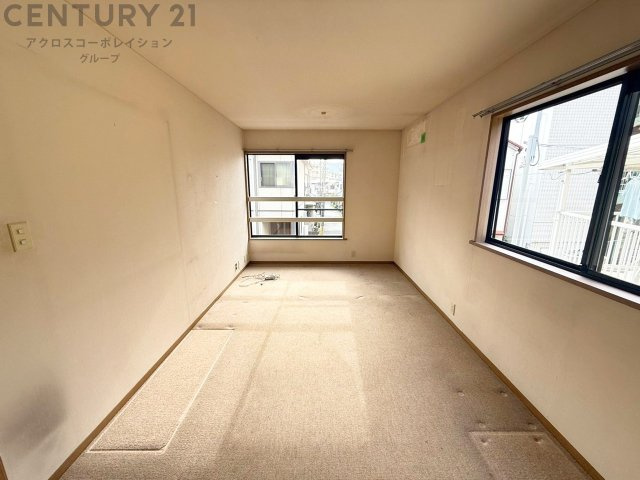 安心のミサワホーム施工：大手のハウスメーカーが施工した、しっかりとした造りの住まいです。広々としたLDK：2階のリビングダイニングキッチンは約20帖もの広さがあり、家族でゆったり過ごせます。