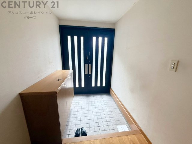 安心のミサワホーム施工：大手のハウスメーカーが施工した、しっかりとした造りの住まいです。広々としたLDK：2階のリビングダイニングキッチンは約20帖もの広さがあり、家族でゆったり過ごせます。