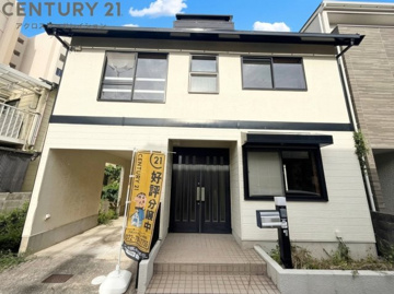安心のミサワホーム施工：大手のハウスメーカーが施工した、しっかりとした造りの住まいです。広々としたLDK：2階のリビングダイニングキッチンは約20帖もの広さがあり、家族でゆったり過ごせます。