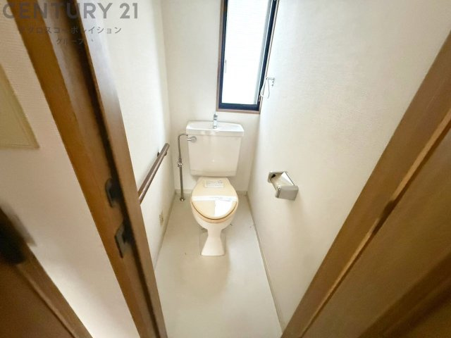 安心のミサワホーム施工：大手のハウスメーカーが施工した、しっかりとした造りの住まいです。広々としたLDK：2階のリビングダイニングキッチンは約20帖もの広さがあり、家族でゆったり過ごせます。