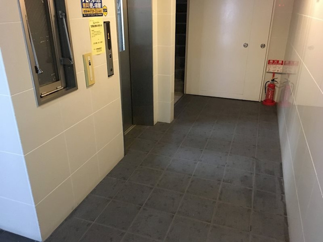 【エントランス】