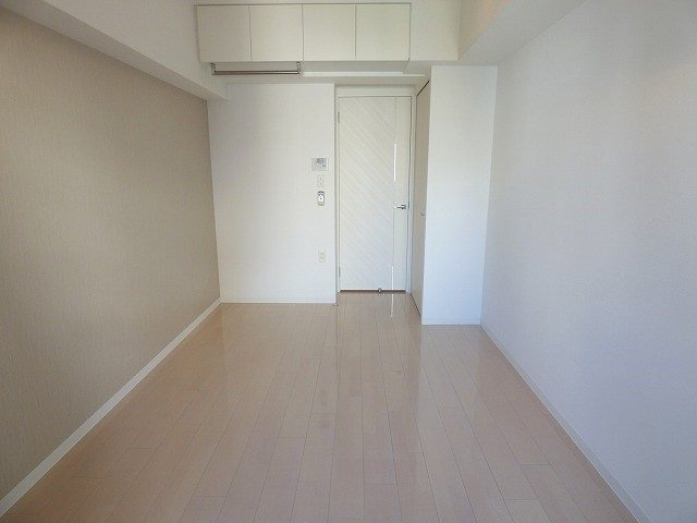 【寝室】セレニテ本町ROJI02