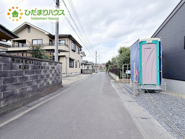 【前面道路含む現地写真】 | 第1石岡市東光台　新築戸建 | 車通りも少ないので運転が苦手な方でも安心して駐車できます