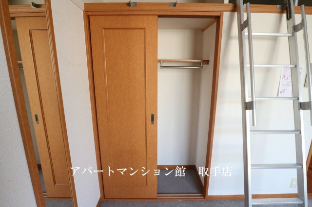 レオパレスシャルマンの収納