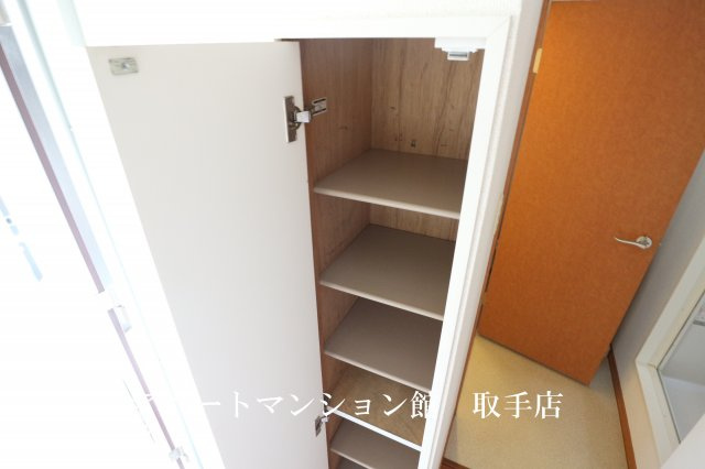 レオパレスゴールドⅡの収納