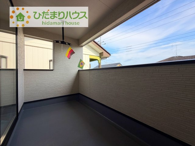 【バルコニー】 | 阿見町上長第1　新築戸建 | 広々としたバルコニー。お洗濯物もぜーんぶ干せちゃいます！！