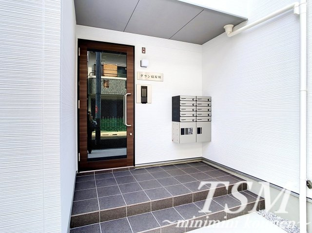 グラン寝屋川のエントランス