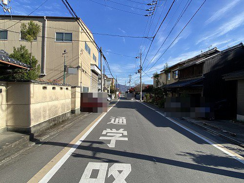 鷹峯北鷹峯町中古戸建の前面道路含む現地写真