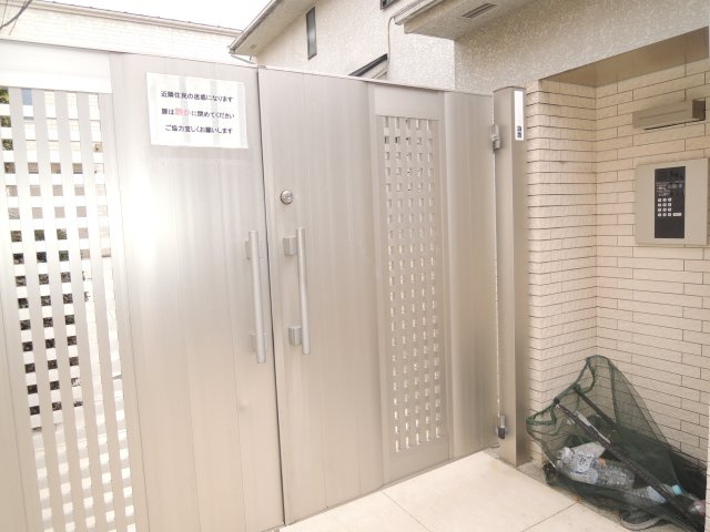 【エントランス】
