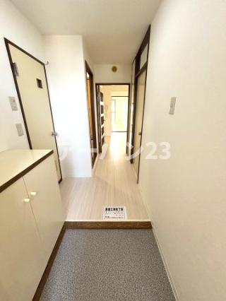 リエス清瀬旭が丘の玄関