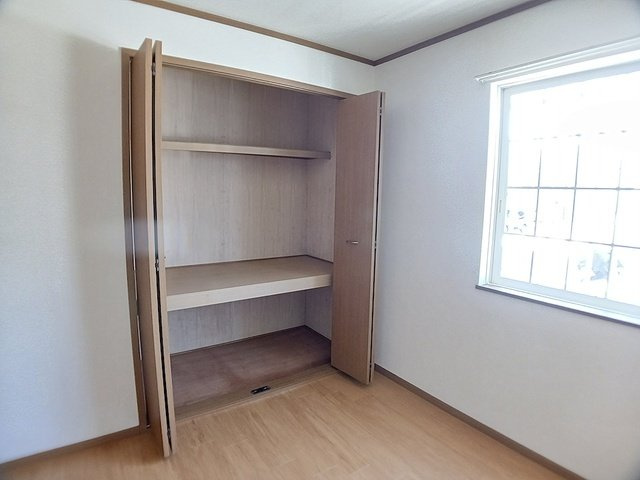メゾン余部の収納