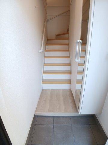 カーサフィオーレ一番館の玄関