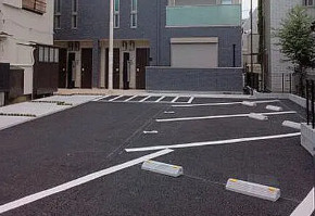 ビューノ文京千石の駐車場
