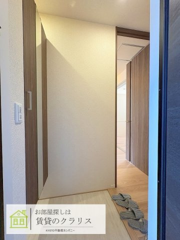 GRAMM西衣手町の玄関