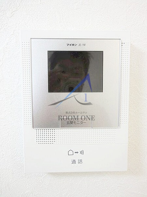 大森駅前住宅１号棟のセキュリティ|モニター付きインターホンです。