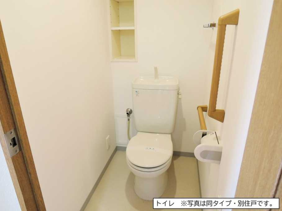 フロール横浜入江町第2のトイレ