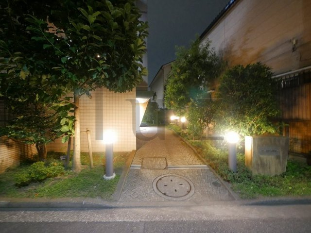 フロール横浜入江町第2の外観