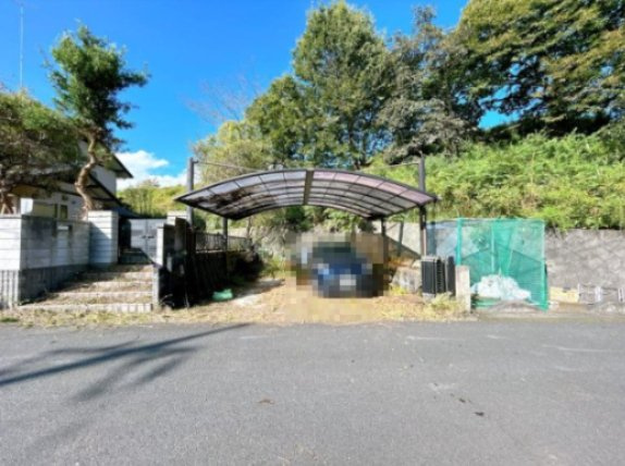 那珂市平野　中古戸建の駐車場|ご家族でお車に乗る方に！駐車場2台分あります！