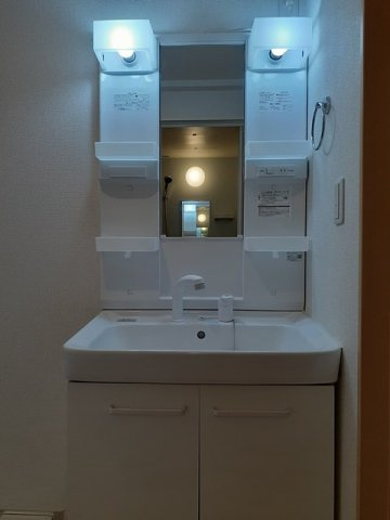 グランソレイユ　イーストの洗面所|広い洗面スペース