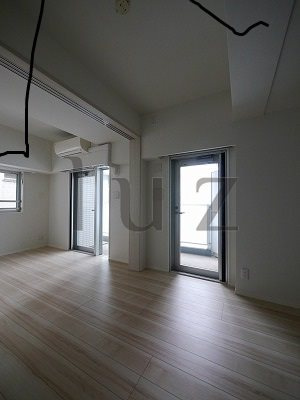 リヴシティ横濱新川町弐番館の居間・リビング