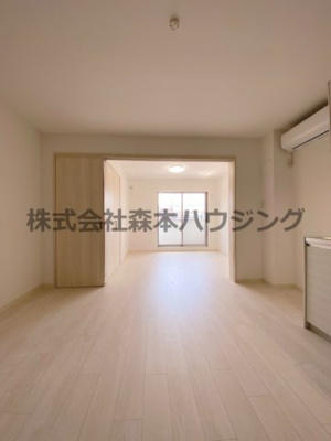 【居間・リビング】 | 　クリエオーレ雁屋西町 | きれいなリビングです