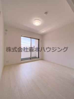 【洋室】 | 　クリエオーレ雁屋西町 | 明るい洋室です