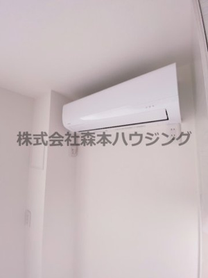 【設備】 | 　クリエオーレ雁屋西町 | エアコンついてます