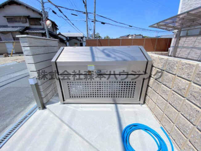 【その他共用部分】 | 　クリエオーレ雁屋西町 | 専用ごみ置き場です