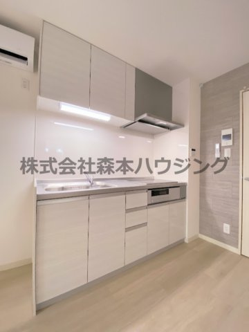 【キッチン】 | 　クリエオーレ雁屋西町 | キッチンでお料理をお楽しみください