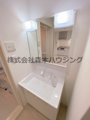 【独立洗面台】 | 　クリエオーレ雁屋西町 | 独立洗面台、朝の身支度には欠かせません