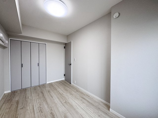 ウッディライフお花茶屋の洋室|ドキドキの新生活も、安心してスタート。ぴったりの住まいを見つけませんか？クランディアが一緒に住まい選びをサポートします‼　まずは、お気軽にお問合せください　＃クランディア