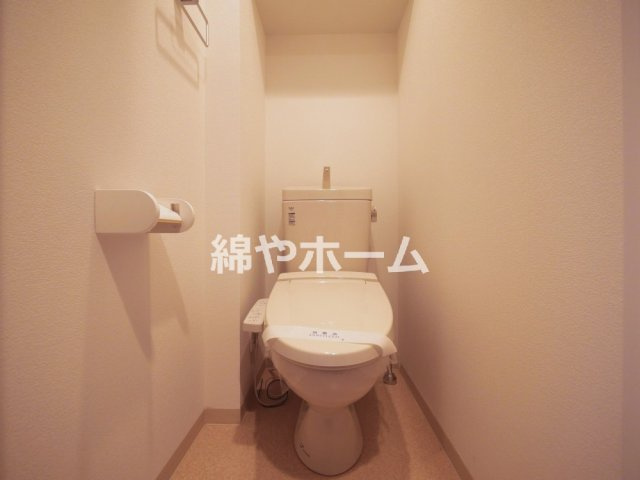 Luxe今里Ⅱのトイレ|シンプルで使いやすいトイレです