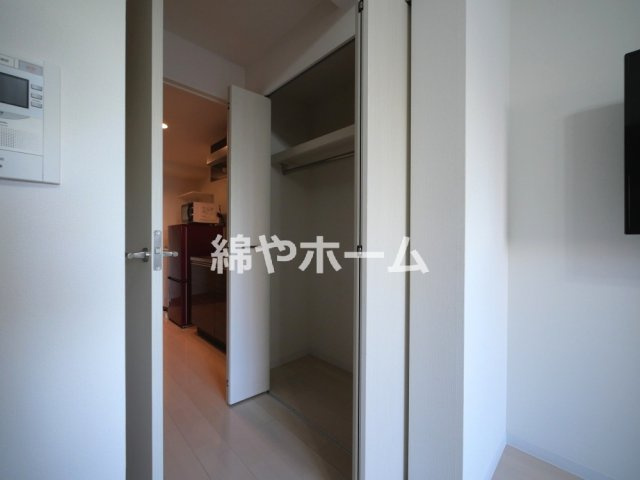 Luxe今里Ⅱの収納|こまごまとしたものを収納できそうですね