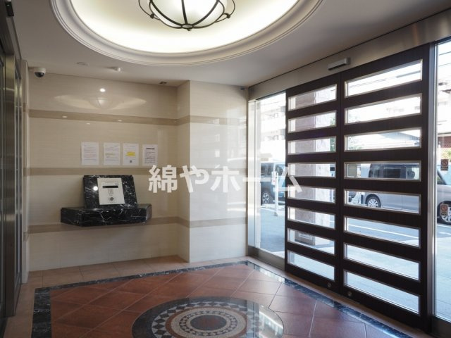 Luxe今里Ⅱのロビー|落ち着いたロビーです