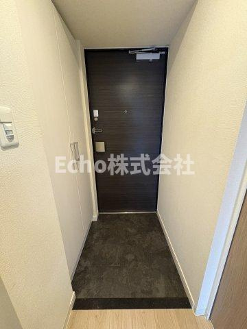 プレサンス本町エクストラの玄関