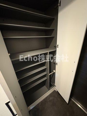 プレサンス本町エクストラの収納